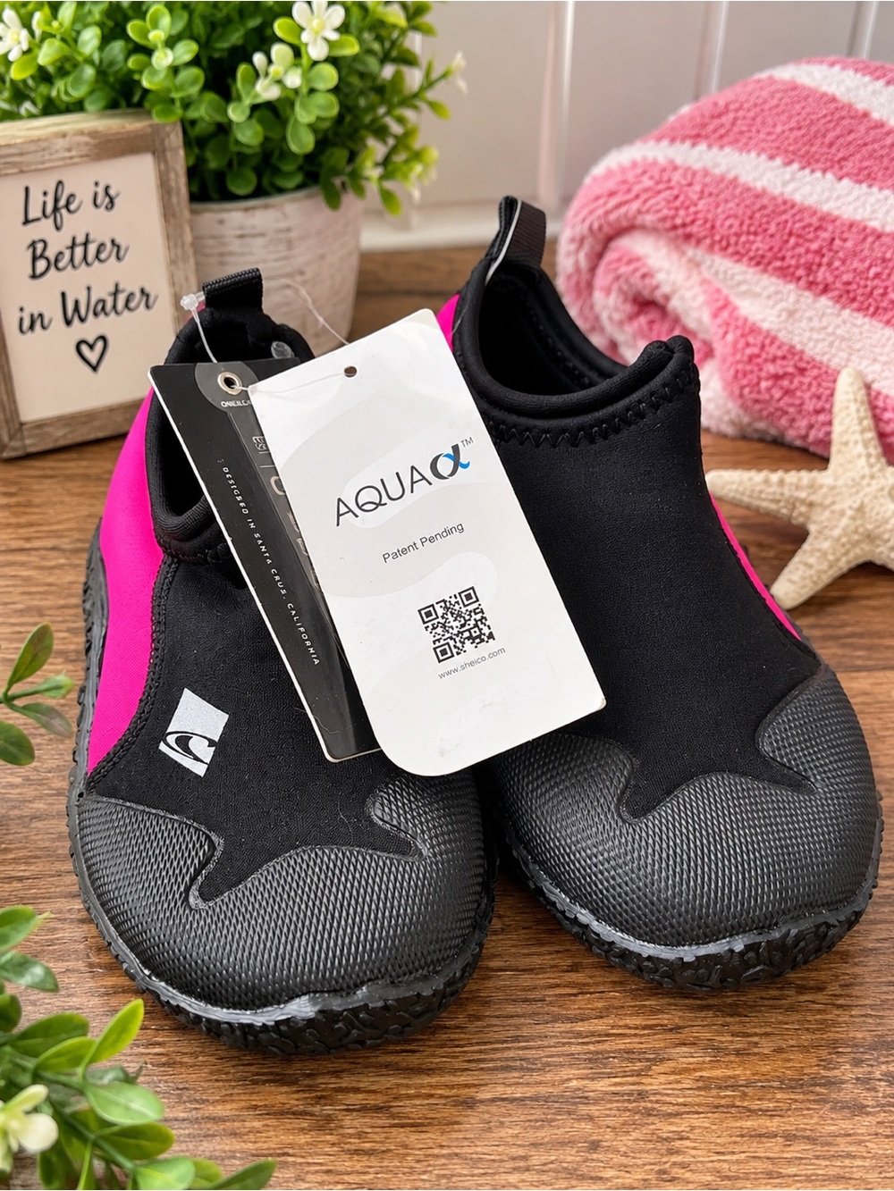 🖤💗 NWT O’Neill Reactor Reef Boots – Youth XL (3–4)